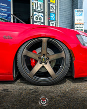 Load image into Gallery viewer, Chrysler 300C SRT 11-UP Air Lift Performance 3P Air Suspension with KS RACING Air Struts — KS Racing Australia