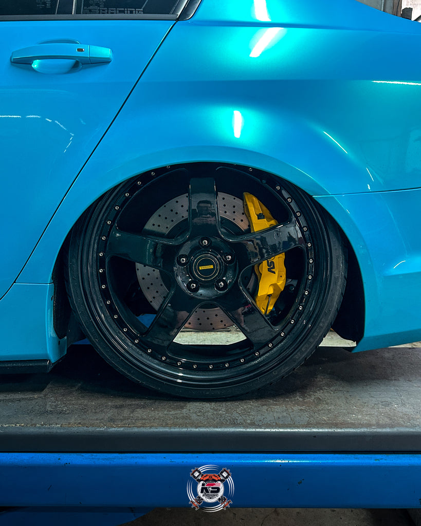 Holden Commodore VF HSV GTS / CLUBSPORT / MALOO Premium Wireless Air Suspension Kit - KS RACING — KS Racing Australia