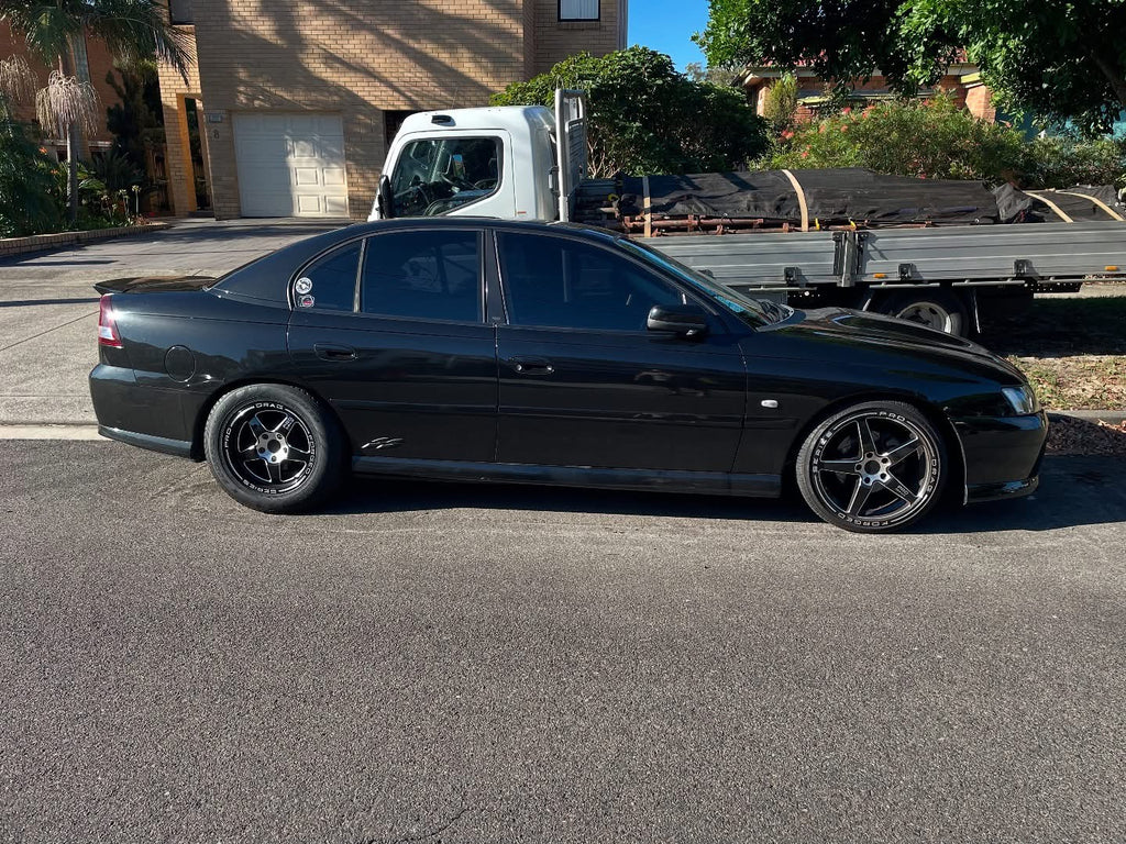 Holden Commodore VT VY VX Sedan with Front Strut Tops - KSPORT Coilover Kit — KS Racing Australia