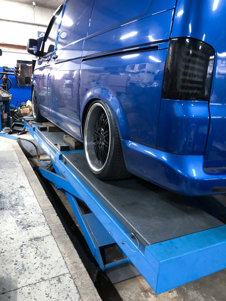 Volkswagen Transporter 4WD T5 03-15 Premium Wireless Air Suspension Kit - KS RACING — KS Racing Australia