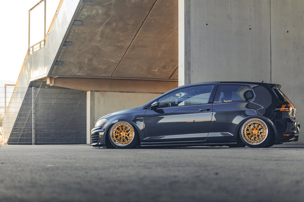 Volkswagen Golf R 15-22 Air Lift Performance 3P Dual ViAir 444c Air Suspension with KS RACING Air — KS Racing Australia