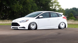 Ford Focus ST 13-18 Air Lift Performance 3P Air Suspension with KS RACING Air Struts — KS Racing Australia